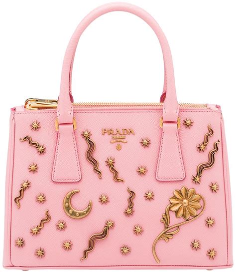 prada galleria star moon
